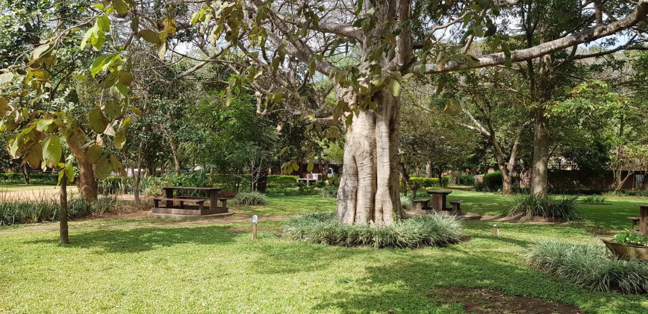 Barefoot Lodge And Safaris - Malawi Лілонґве Екстер'єр фото