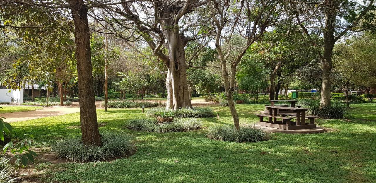 Barefoot Lodge And Safaris - Malawi Лілонґве Екстер'єр фото